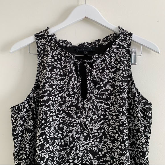 NWOT SANCTUARY SLEEVELESS DRESS WITH WHITE FLOWERS PRINT - Picture 5 of 12